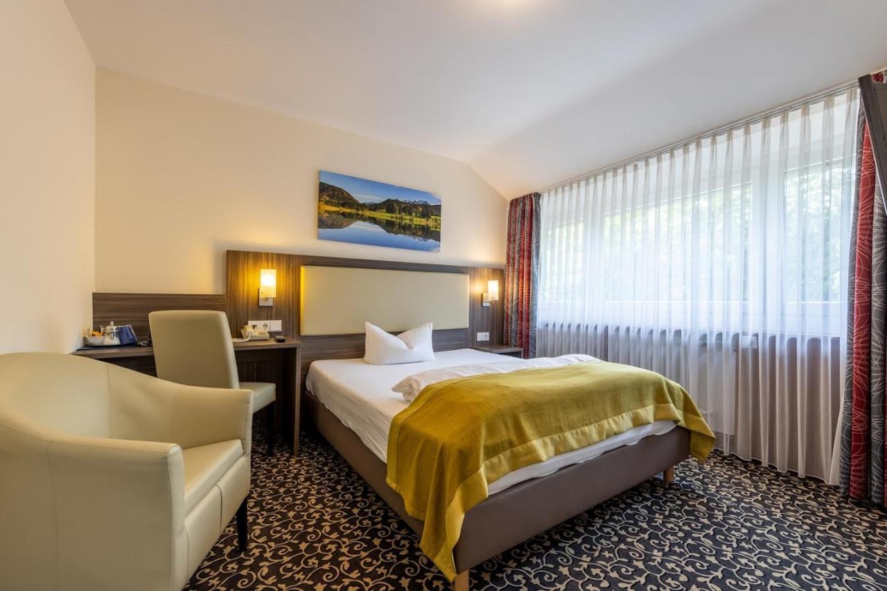 Thermen Hotel & Restaurant Bad Soden Bad Soden am Taunus Bagian luar foto