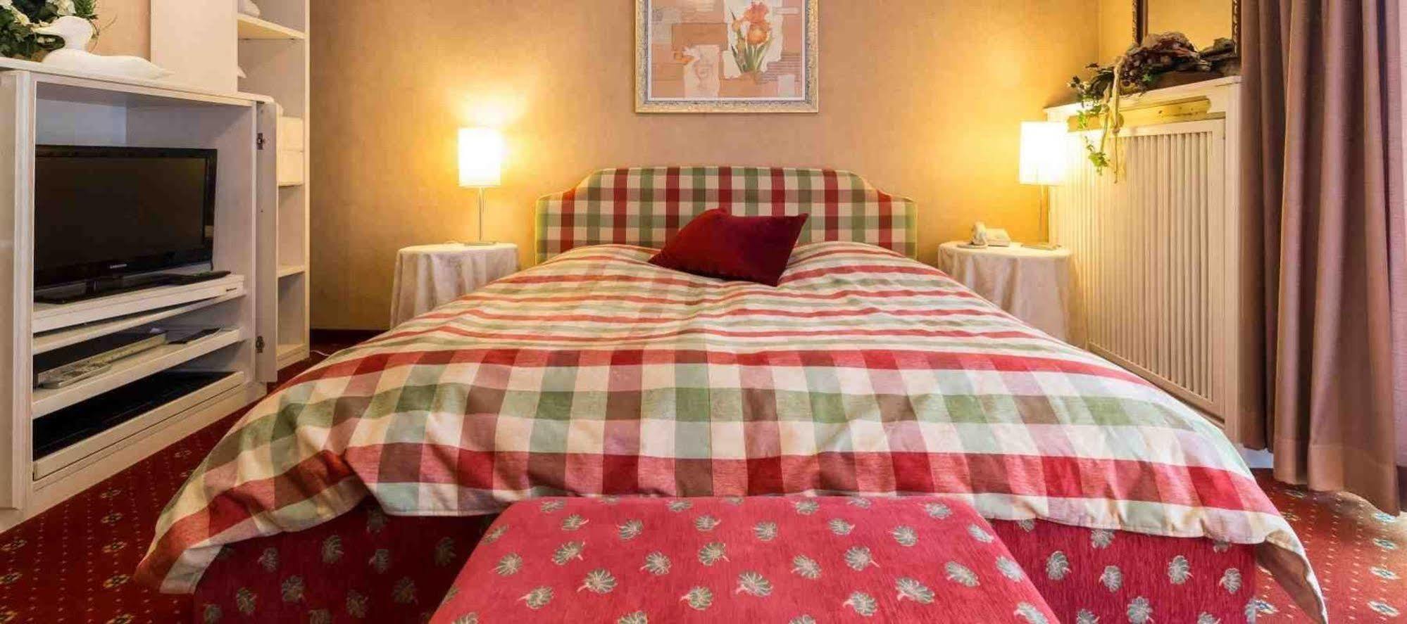 Thermen Hotel & Restaurant Bad Soden Bad Soden am Taunus Bagian luar foto